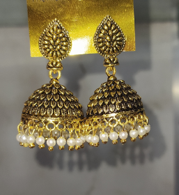 স্টাইলেস  কানের ঝুমকা মেয়েদের